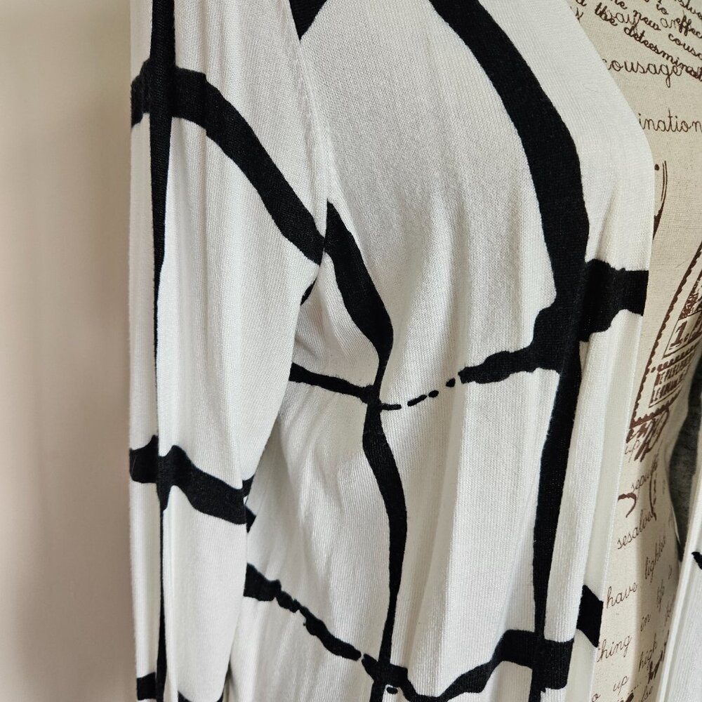 Window pane patterned open cardigan - Picture 2 of 8